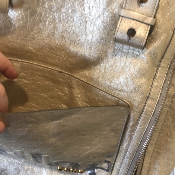 CHLOE Eclipse Oversized Ivory Silver Gold Tote Shoulder Bag Exterior Zip Pockets - Picture 16 of 17